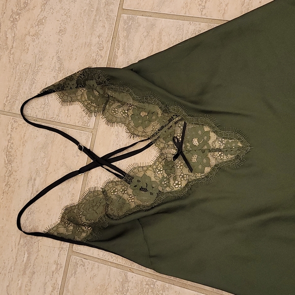 NWOT Victoria's Secret Green chemise - Picture 3 of 6